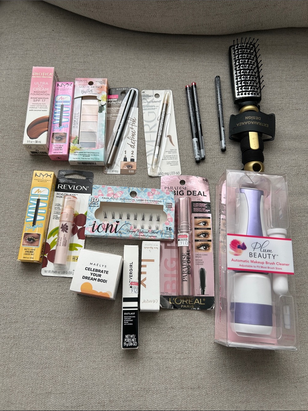 Makeup Brush Cleaner & Assorted Pink Beauty Makeup Lot Bundle Like New